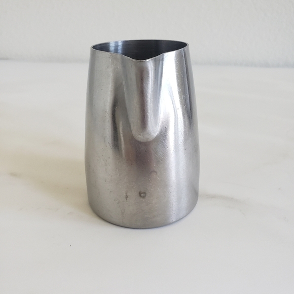 Oneida  Stilleto Stainless Creamer 3.5" tall - Picture 4 of 7